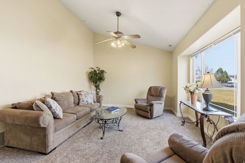 Tiny photo for 609 W SADDLEBROOK DR S, Payson, UT 84651 (MLS # 2141574)