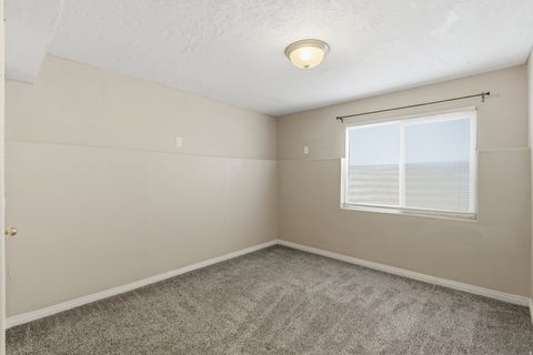 Tiny photo for 609 W SADDLEBROOK DR S, Payson, UT 84651 (MLS # 2141574)