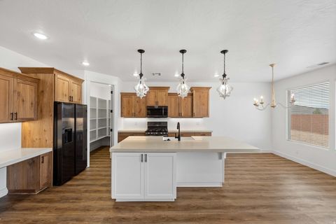 Tiny photo for 2628 S 3210 E, Saint George, UT 84790 (MLS # 2146989)