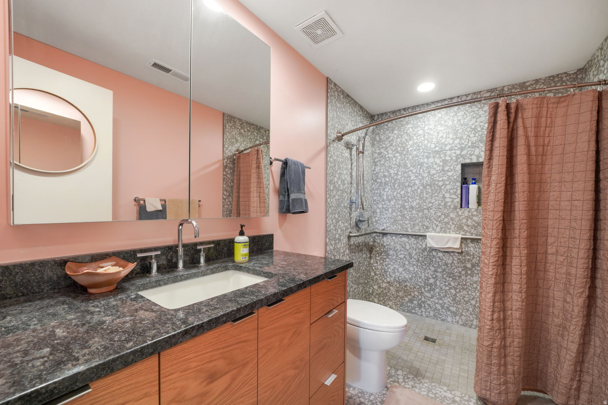 DONNER CREST - Residential