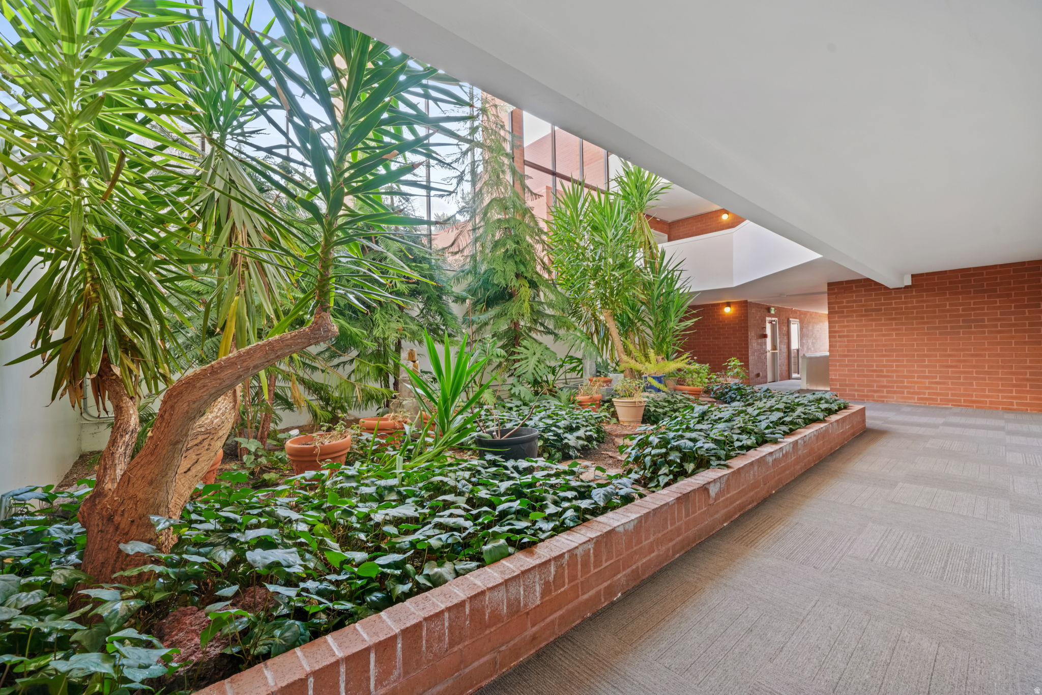 DONNER CREST - Residential