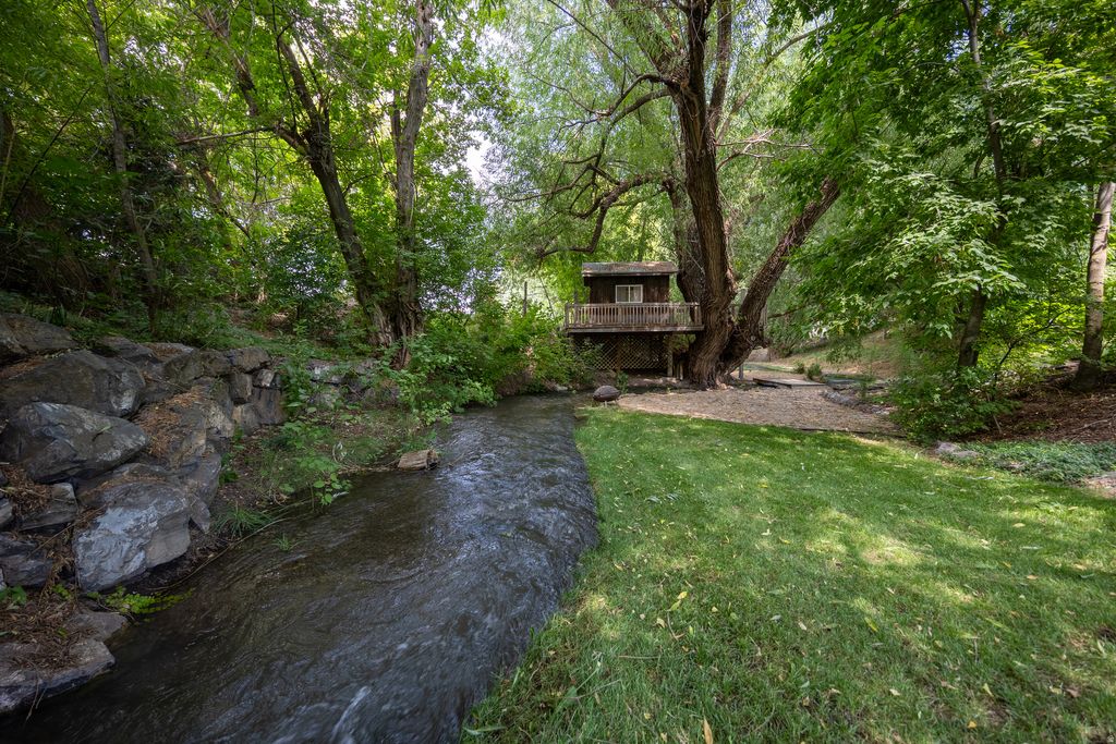 Photo of 8797 S BRIDGER BLVD, Paradise, UT 84328 (MLS # 2138920)