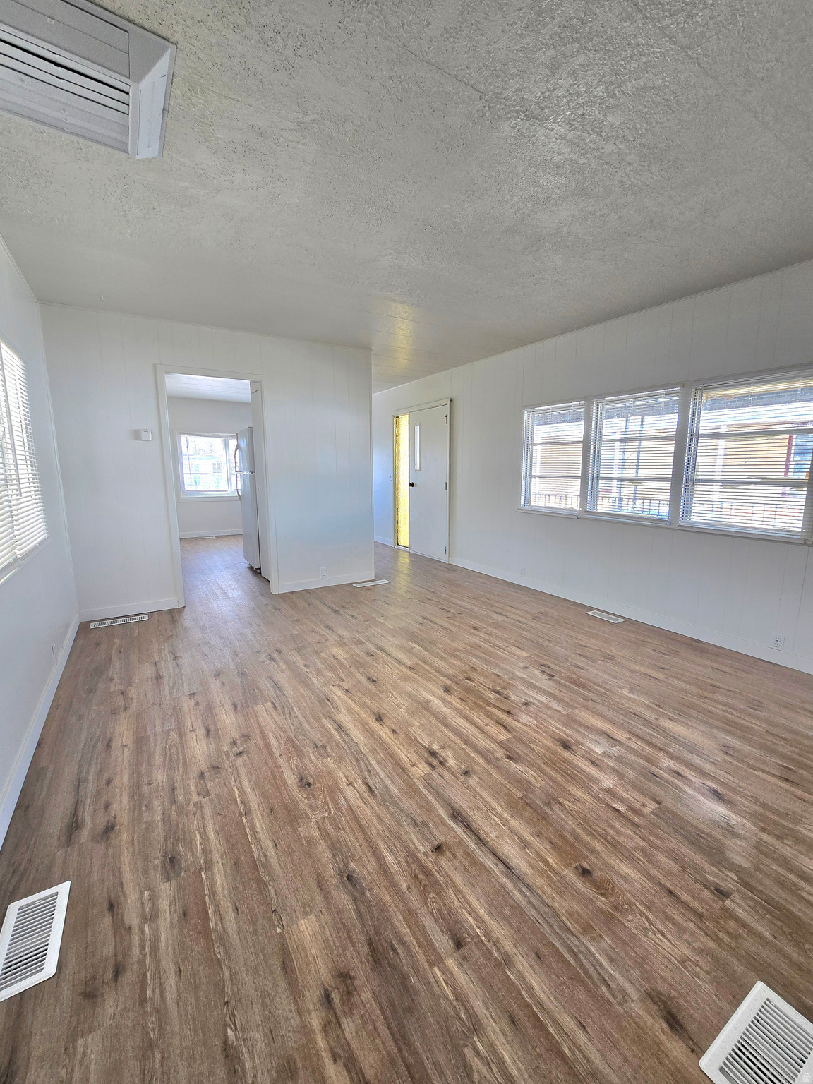 MAJESTIC OAKS - Residential