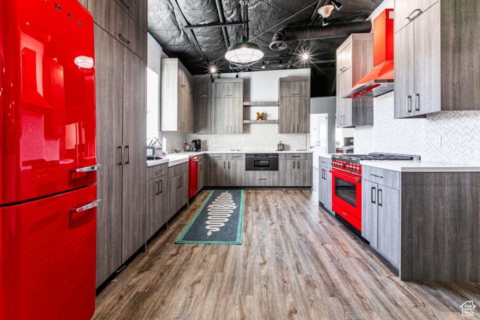 PARK CITY - Commercial Lease