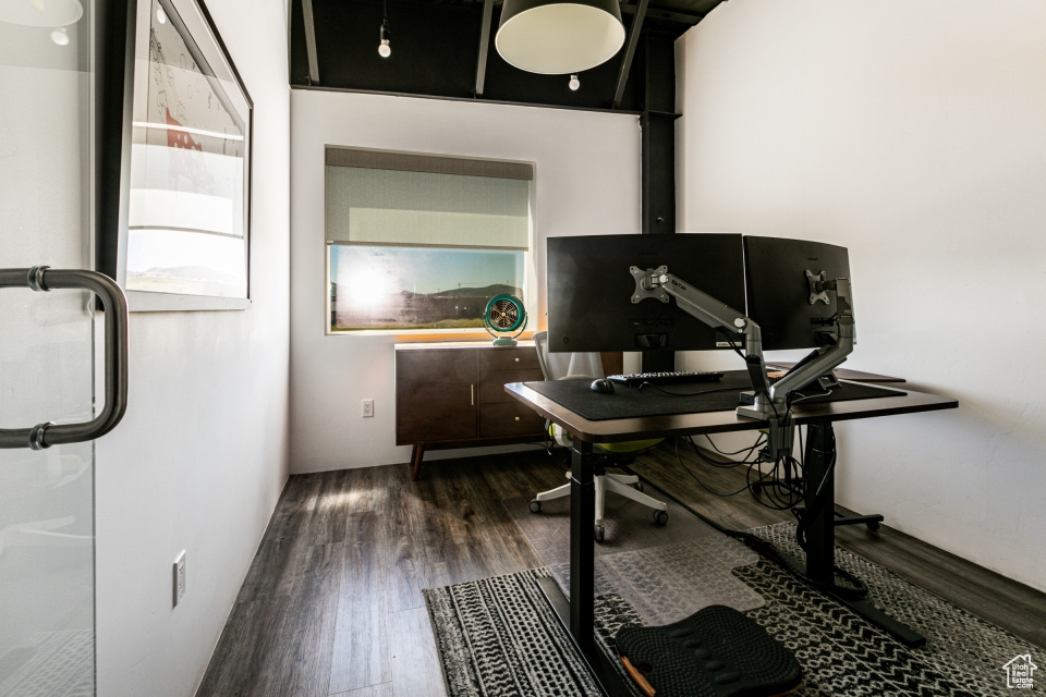 PARK CITY - Commercial Lease