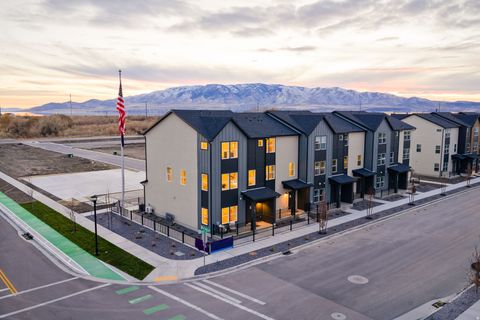 Townhouse For Sale - 1151 W 510<br/> American Fork, UT 84003