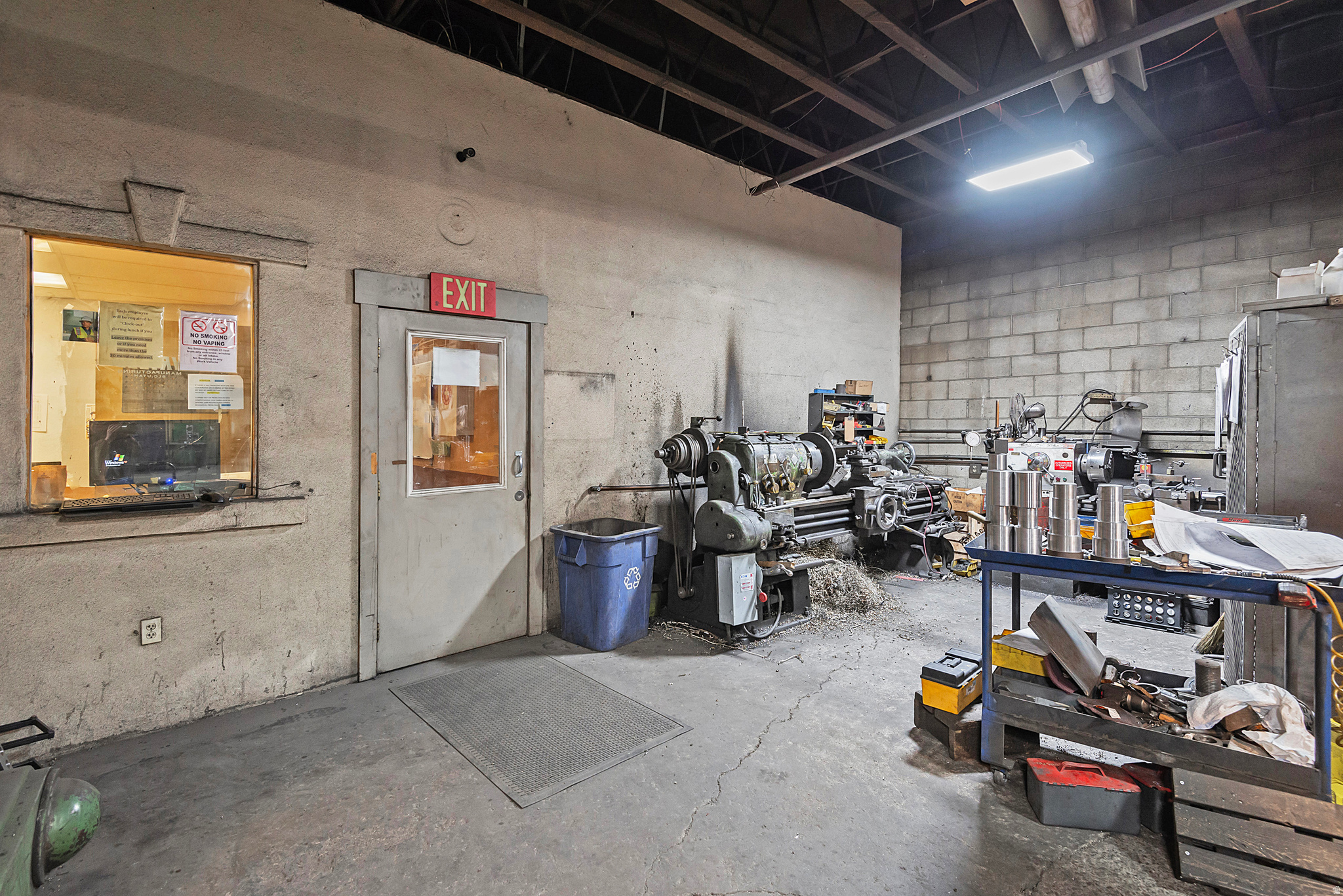 RADIUS CURVE - Commercial Sale