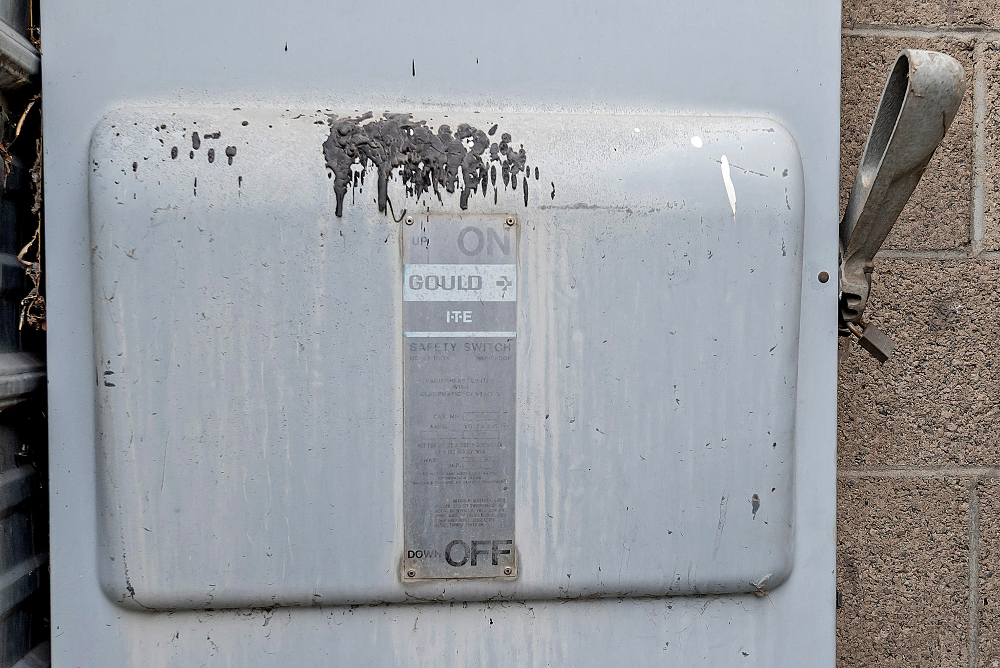 RADIUS CURVE - Commercial Sale