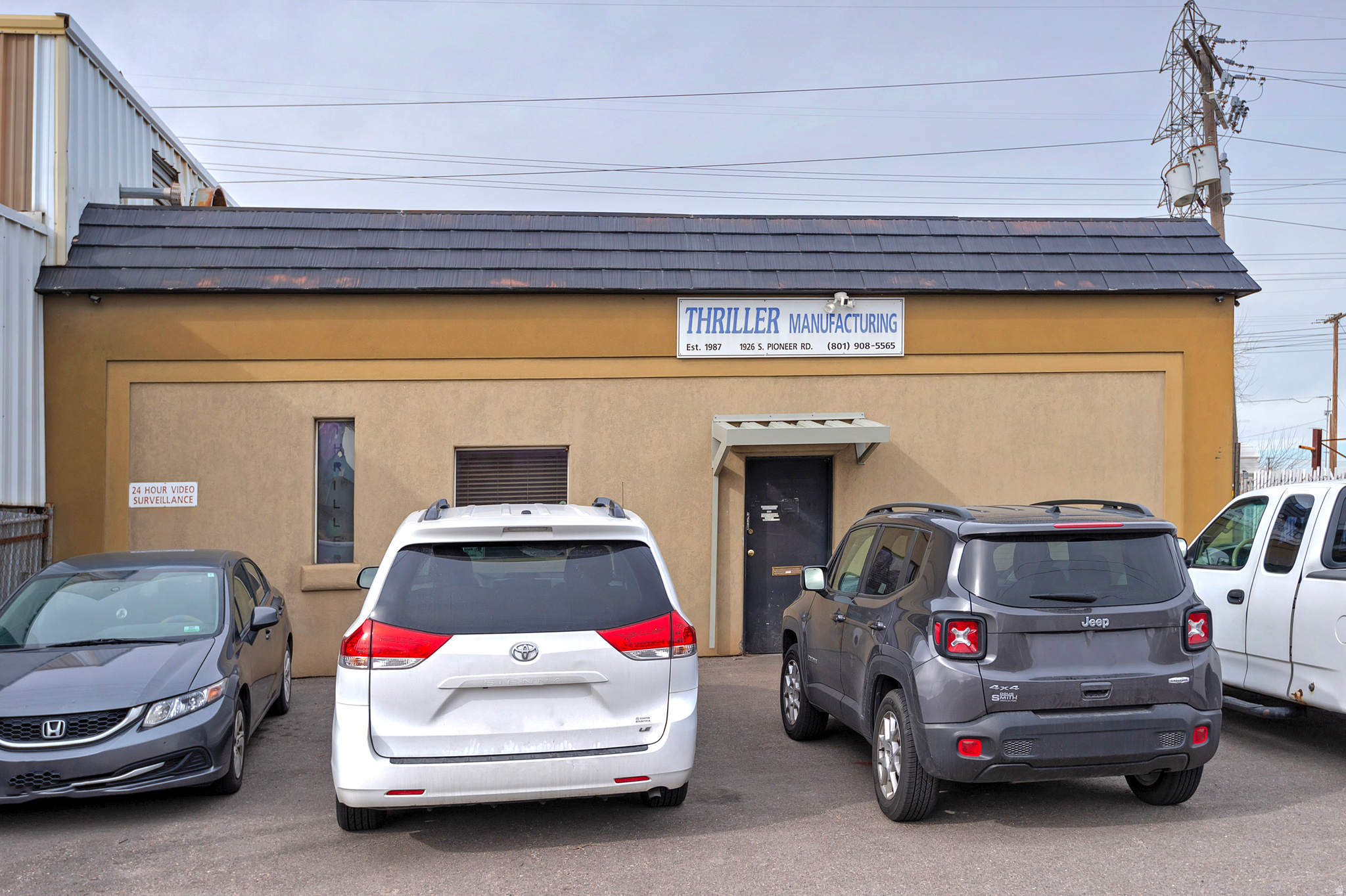 RADIUS CURVE - Commercial Sale