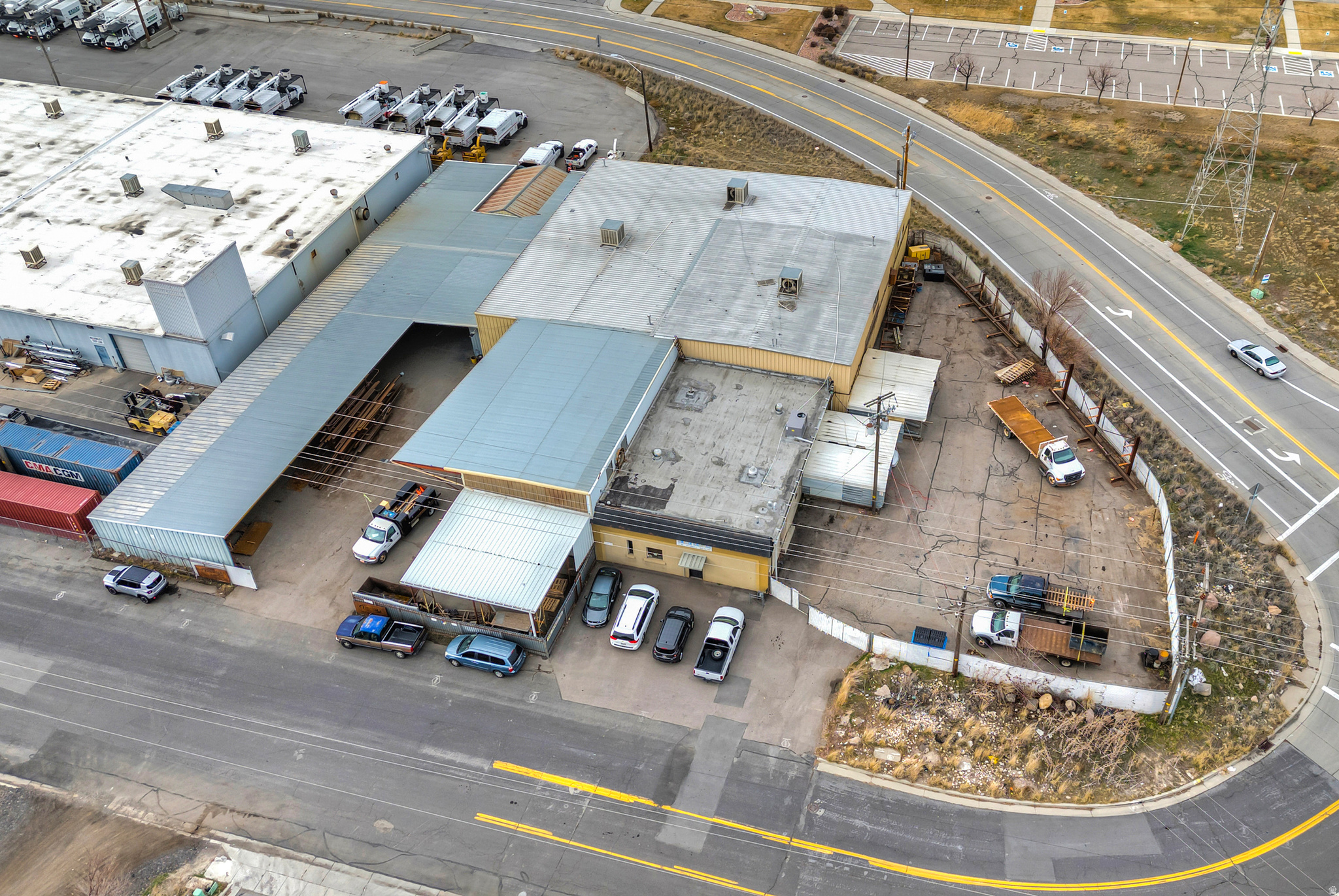 RADIUS CURVE - Commercial Sale