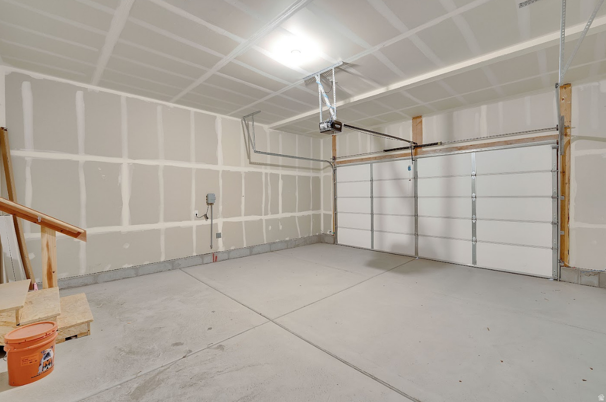 WILD HORSE RANCH - Residential