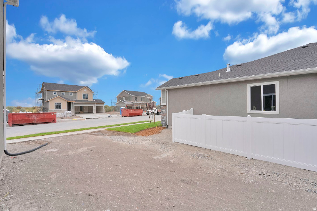 WILD HORSE RANCH - Residential