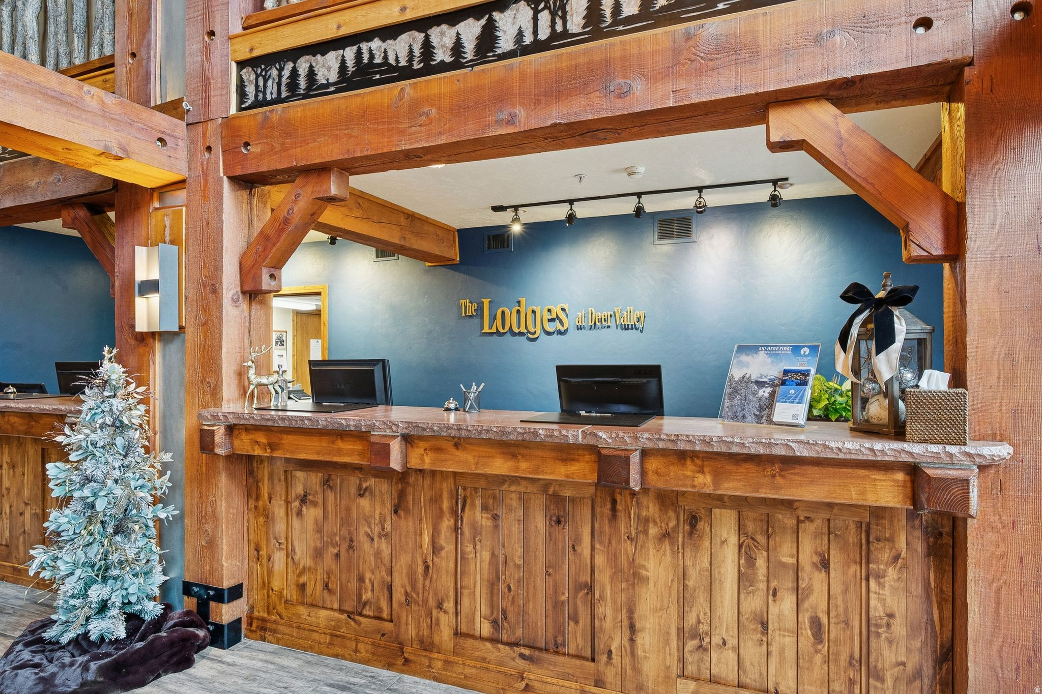 LODGES AT DEER VALLEY CONDO - Residential