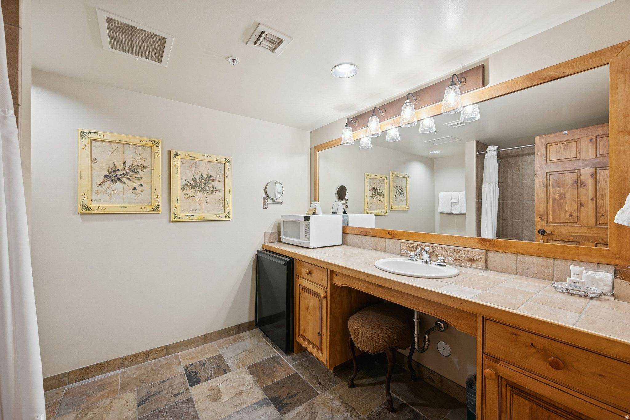 LODGES AT DEER VALLEY CONDO - Residential