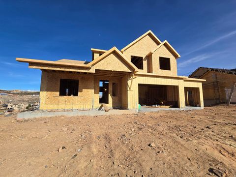 Tiny photo for 324 N RHYOLITE DR #87, Hurricane, UT 84737 (MLS # 2132794)