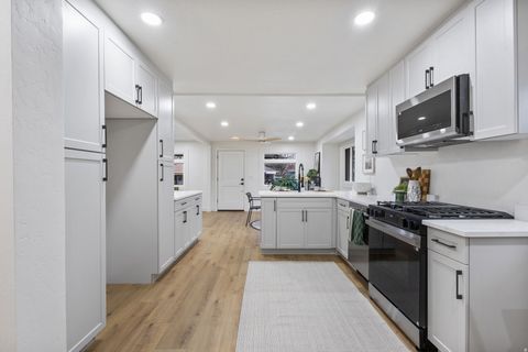 Tiny photo for 652 E MILTON AVE, Salt Lake City, UT 84105 (MLS # 2125838)