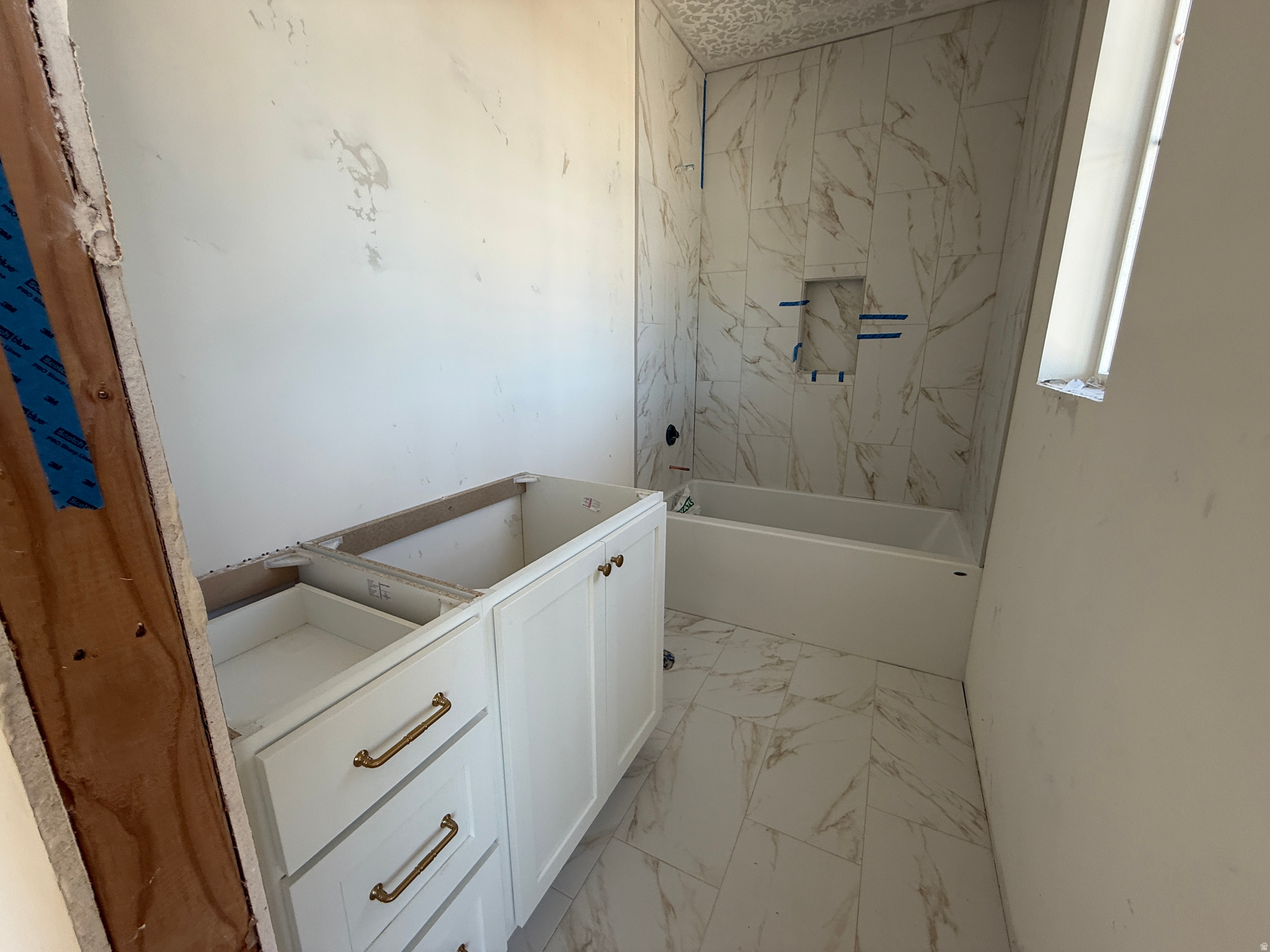 BELMONT WEST - Residential