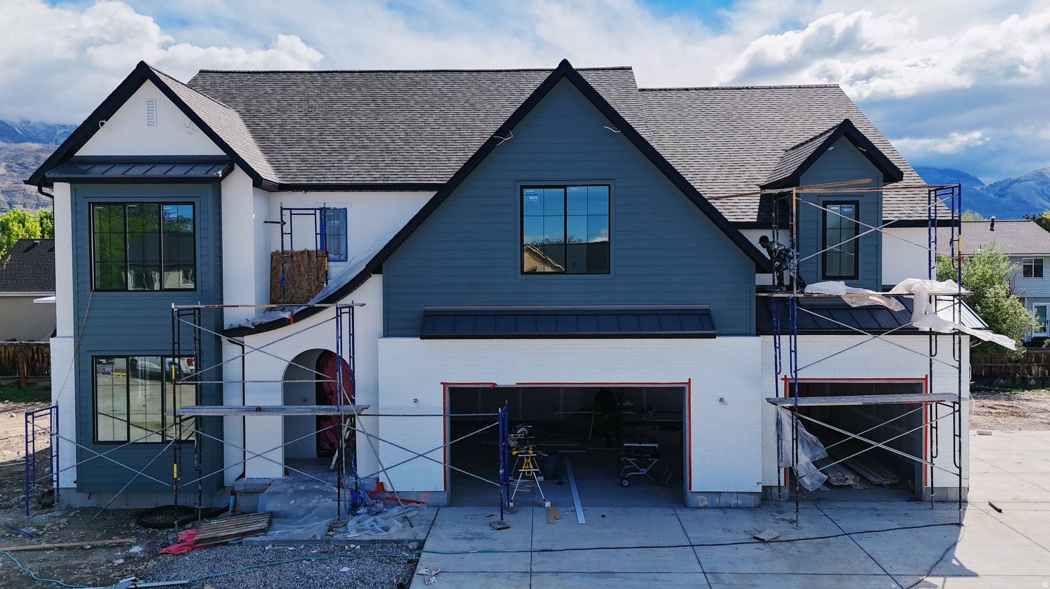 BELMONT WEST - Residential