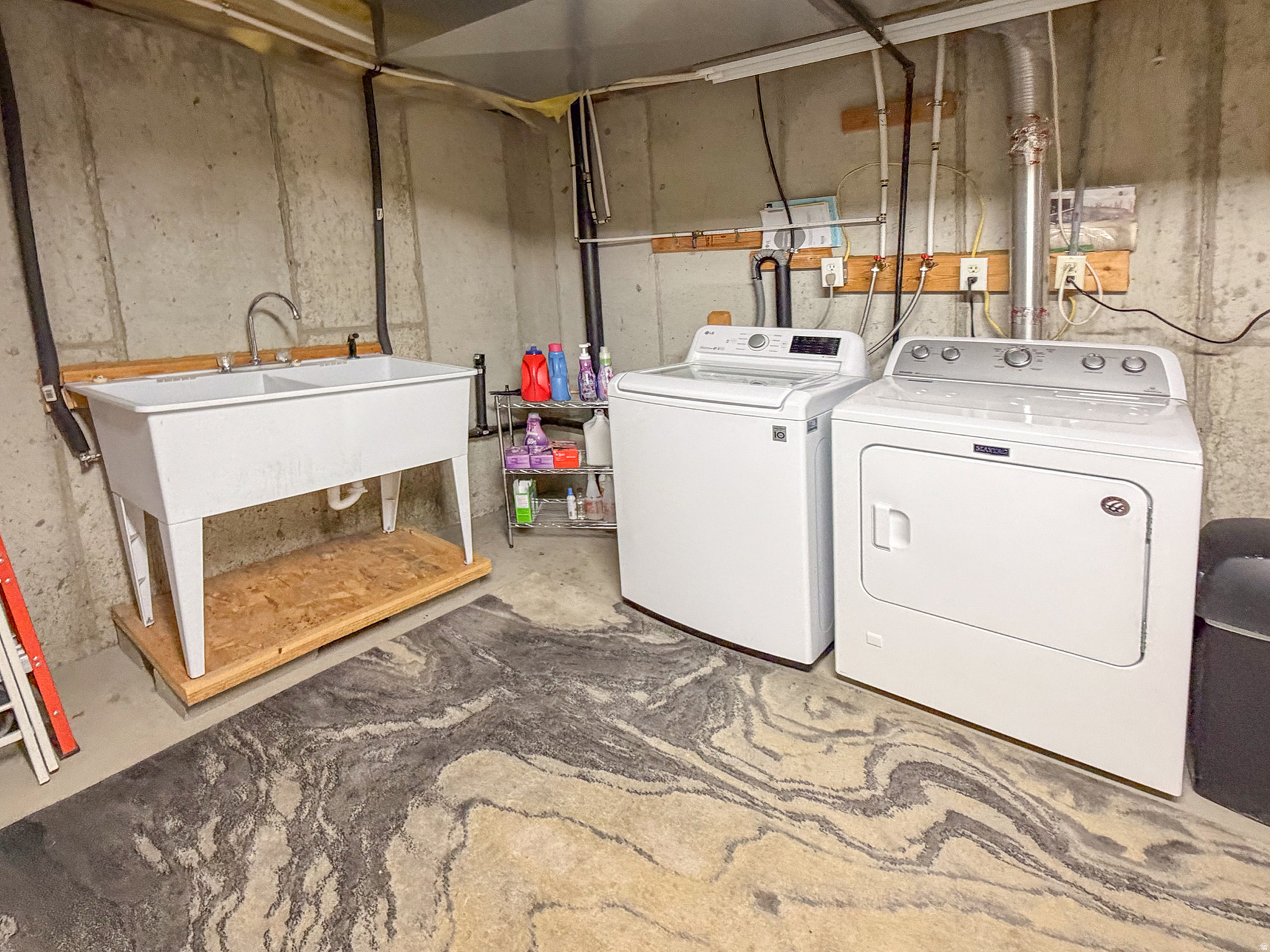 NEWBERRY PLACE - Residential