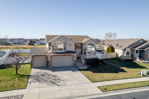 Tiny photo for 4641 W 5675 S, Hooper, UT 84315 (MLS # 2143027)