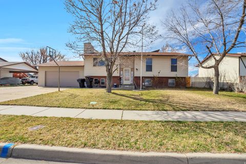 Photo of 1057 N 700 W, Clinton, UT 84015 (MLS # 2144025)