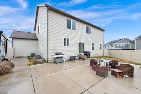 Tiny photo for 4433 W THORLEY DR, Herriman, UT 84096 (MLS # 2137006)