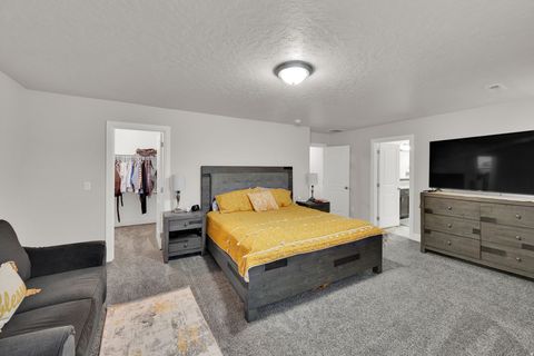 Tiny photo for 4433 W THORLEY DR, Herriman, UT 84096 (MLS # 2137006)