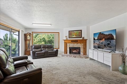 Tiny photo for 2391 KAYS CREEK DR, Layton, UT 84040 (MLS # 2132642)