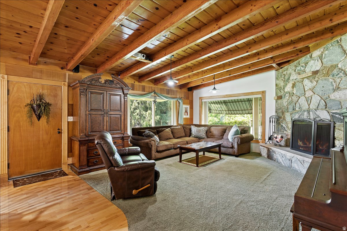 DAWSON HOLLOW ESTATES - Residential