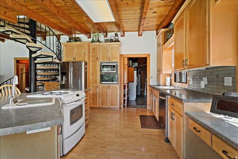 Tiny photo for 2391 KAYS CREEK DR, Layton, UT 84040 (MLS # 2132642)