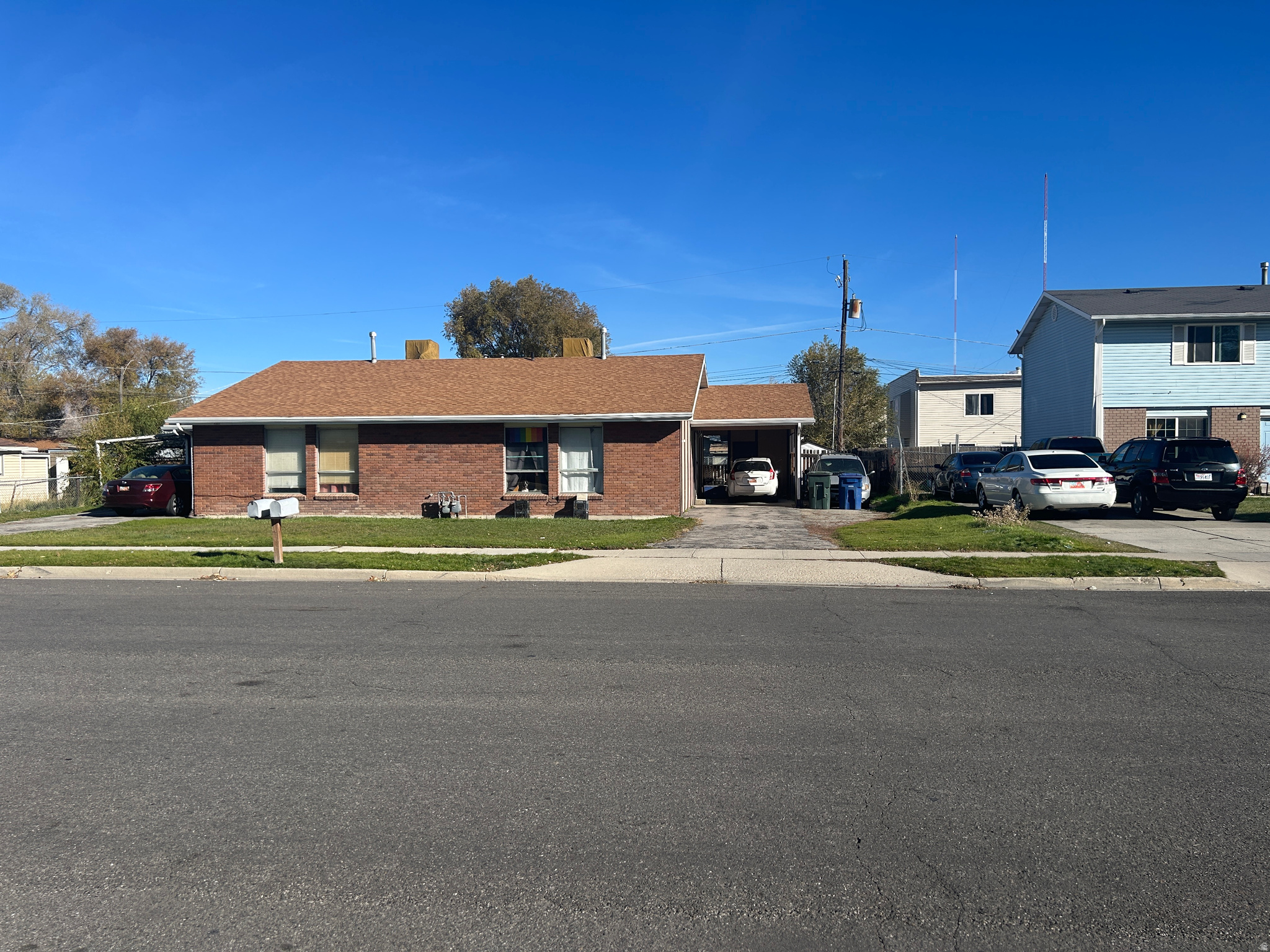 RIVERSIDE - Residential Income