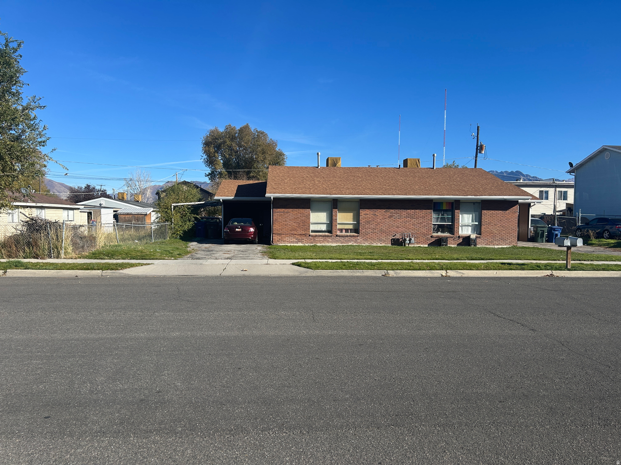 RIVERSIDE - Residential Income