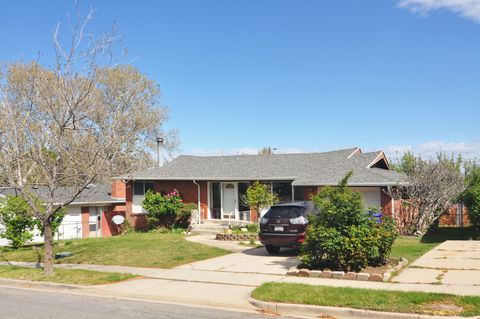 Tiny photo for 439 E 1650 S, Bountiful, UT 84010 (MLS # 2153518)