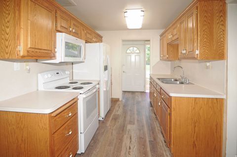 Tiny photo for 439 E 1650 S, Bountiful, UT 84010 (MLS # 2153518)