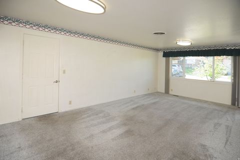 Tiny photo for 439 E 1650 S, Bountiful, UT 84010 (MLS # 2153518)