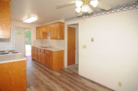 Tiny photo for 439 E 1650 S, Bountiful, UT 84010 (MLS # 2153518)