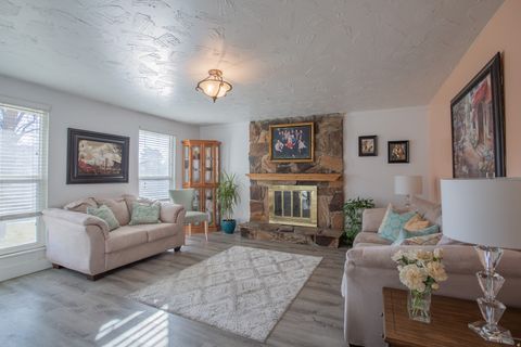 Tiny photo for 1579 E 8730 S, Sandy, UT 84093 (MLS # 2131595)