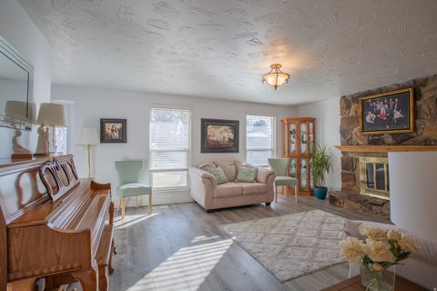 Tiny photo for 1579 E 8730 S, Sandy, UT 84093 (MLS # 2131595)