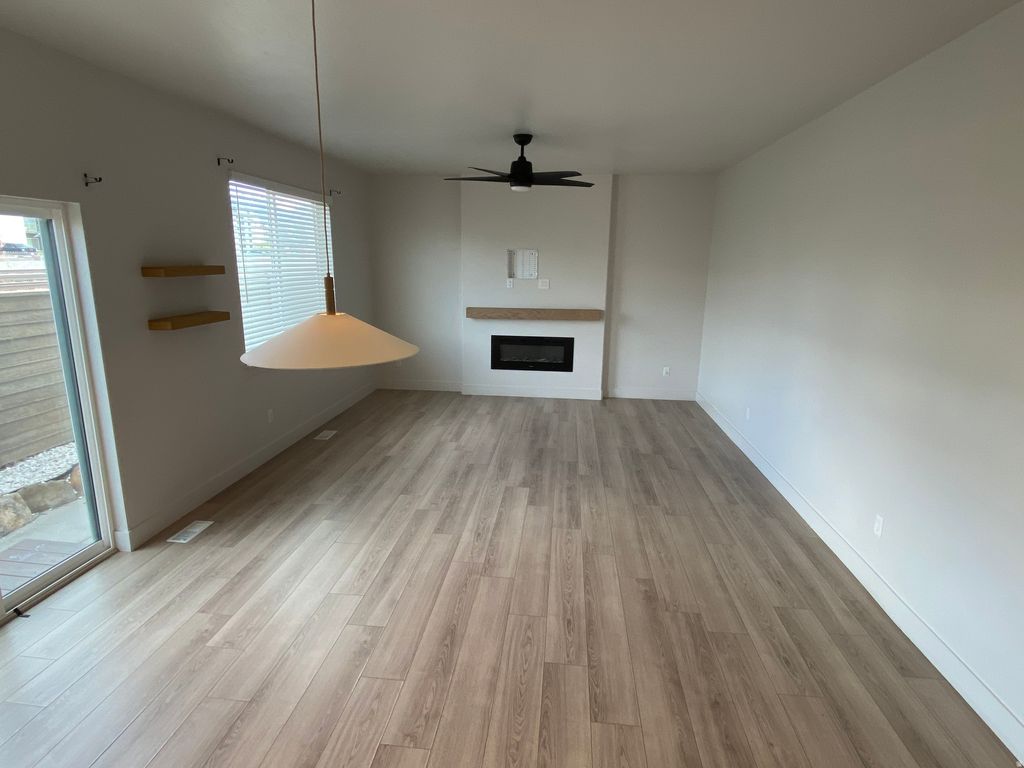 Photo of 286 N 460 E, Vineyard, UT 84059 (MLS # 2153522)