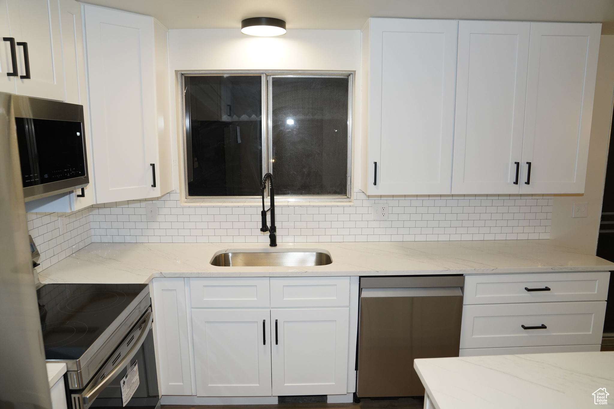 MEADOW WOOD ESTATES - Residential