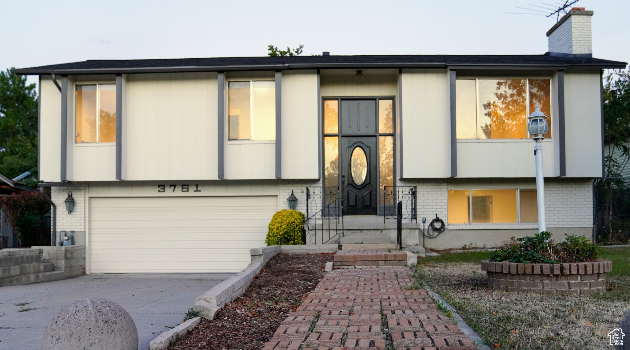 MEADOW WOOD ESTATES - Residential