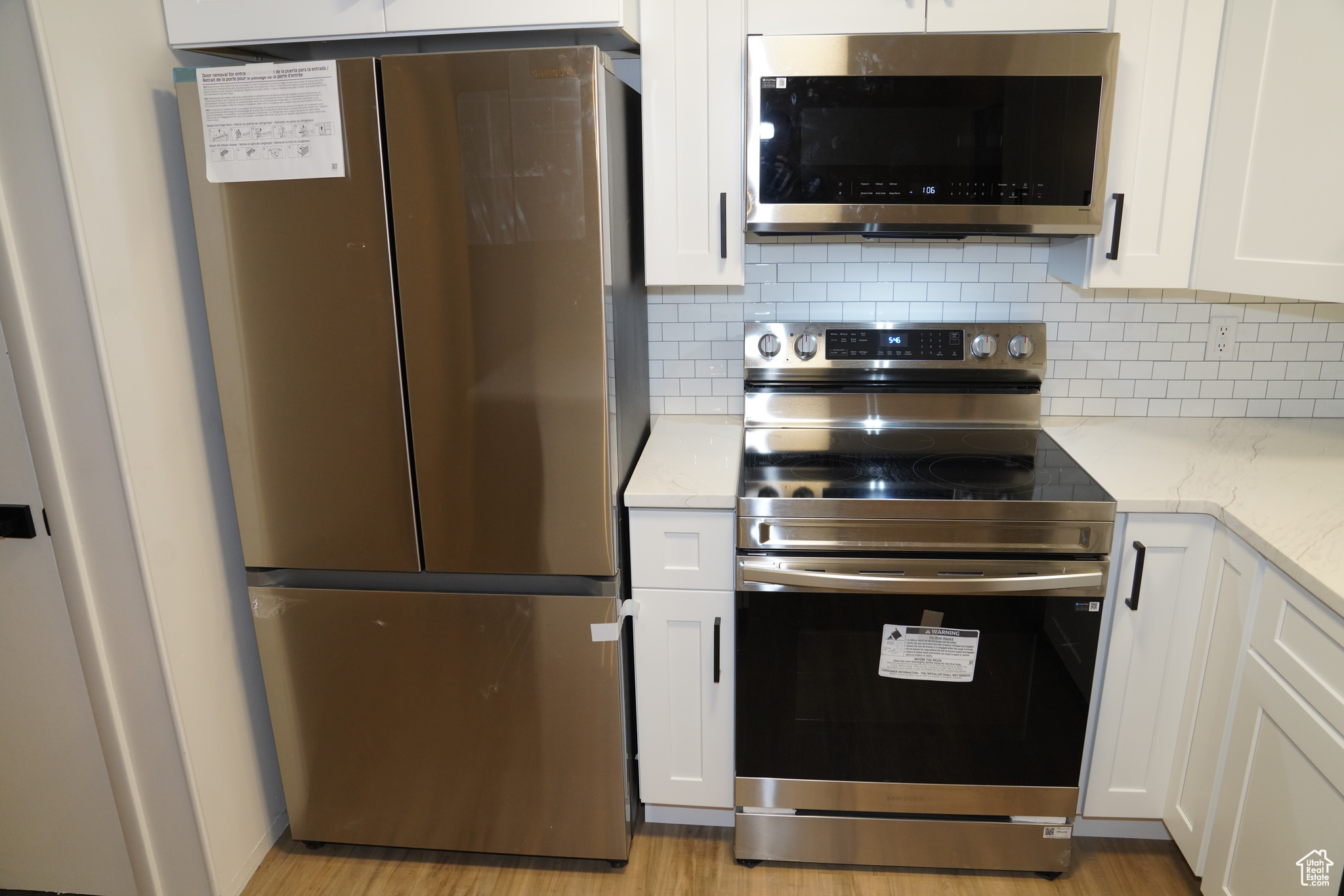 MEADOW WOOD ESTATES - Residential