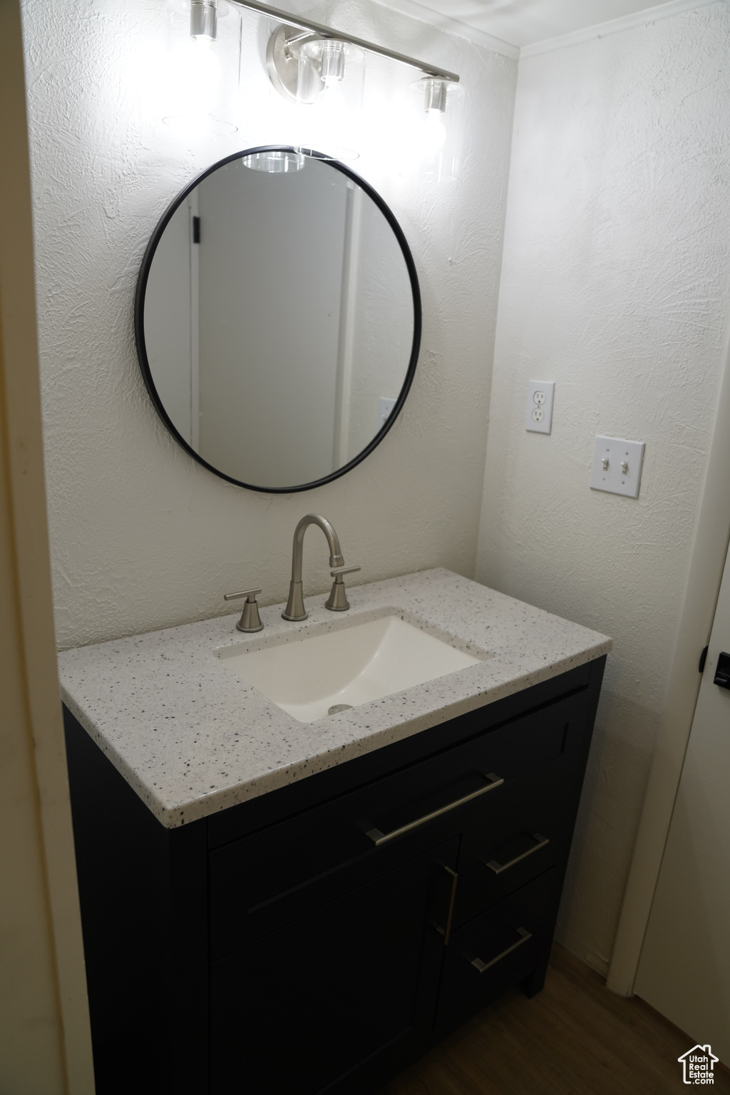 MEADOW WOOD ESTATES - Residential