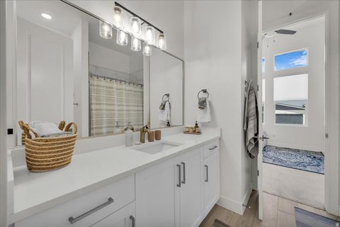 Tiny photo for 1314 E CHEYENNE WAY, Washington, UT 84780 (MLS # 2154752)