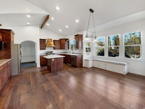 Tiny photo for 969 S VIEW CREST LN, Kaysville, UT 84037 (MLS # 2126555)