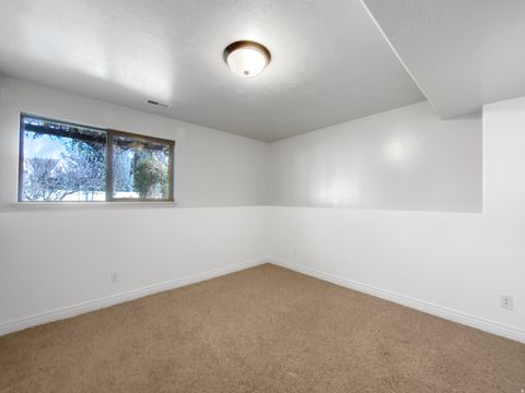 Tiny photo for 969 S VIEW CREST LN, Kaysville, UT 84037 (MLS # 2126555)