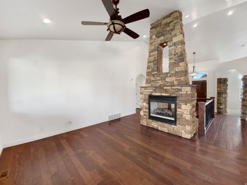 Tiny photo for 969 S VIEW CREST LN, Kaysville, UT 84037 (MLS # 2126555)