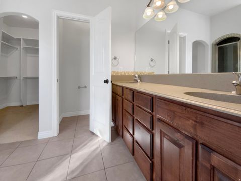 Tiny photo for 969 S VIEW CREST LN, Kaysville, UT 84037 (MLS # 2126555)