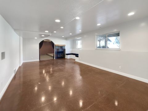 Tiny photo for 969 S VIEW CREST LN, Kaysville, UT 84037 (MLS # 2126555)