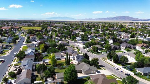 Tiny photo for 1111 S 2200 W, Syracuse, UT 84075 (MLS # 2161263)